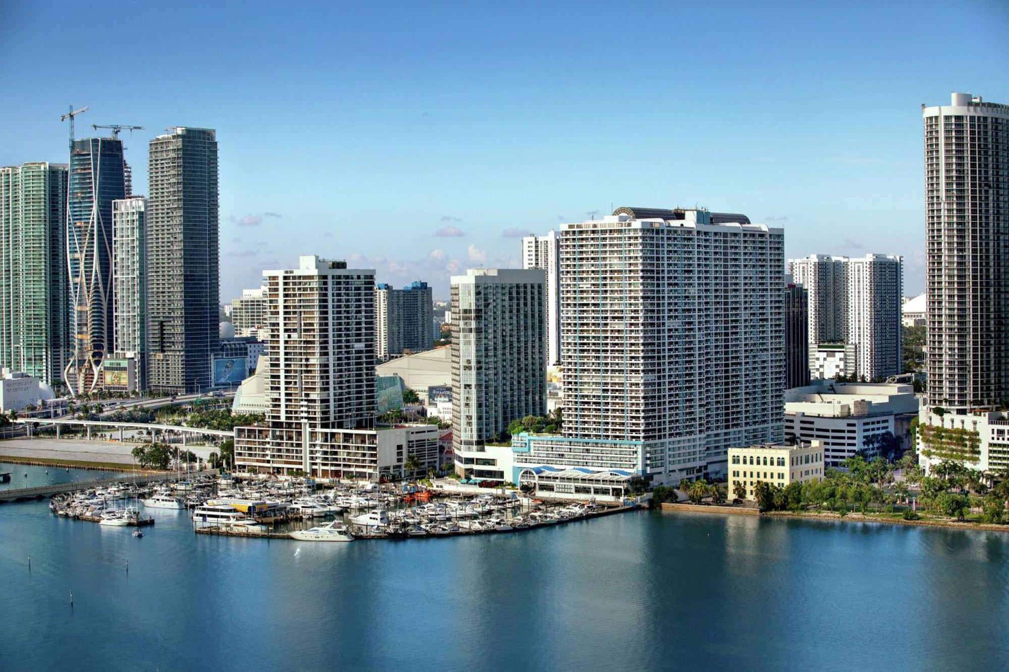 Doubletree By Hilton Grand Hotel Biscayne Bay Miami Eksteriør bilde