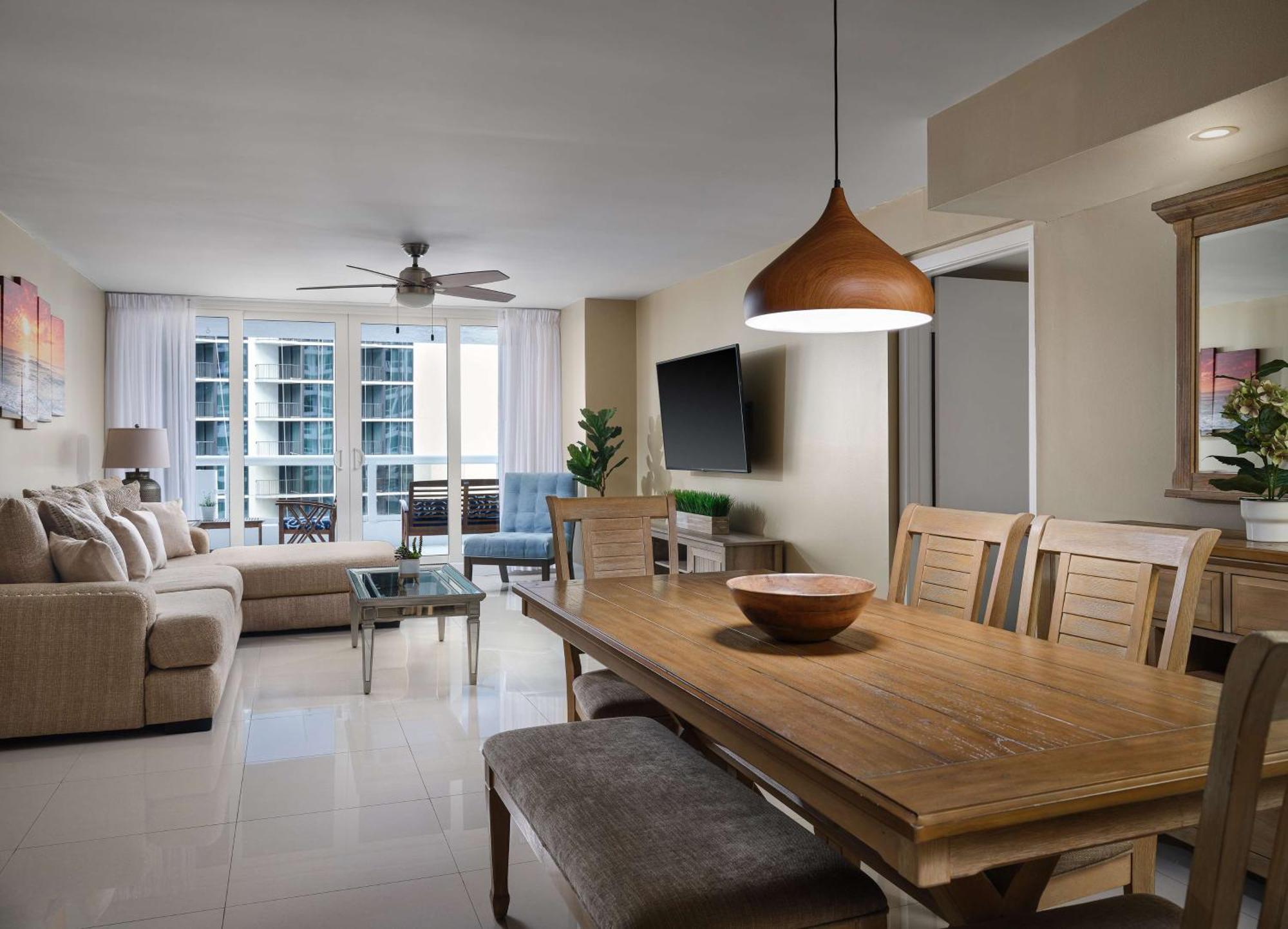 Doubletree By Hilton Grand Hotel Biscayne Bay Miami Eksteriør bilde