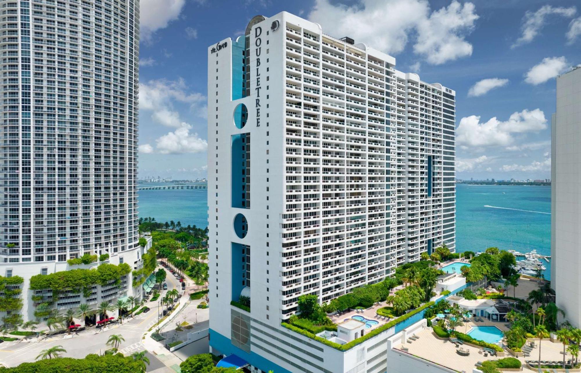Doubletree By Hilton Grand Hotel Biscayne Bay Miami Eksteriør bilde